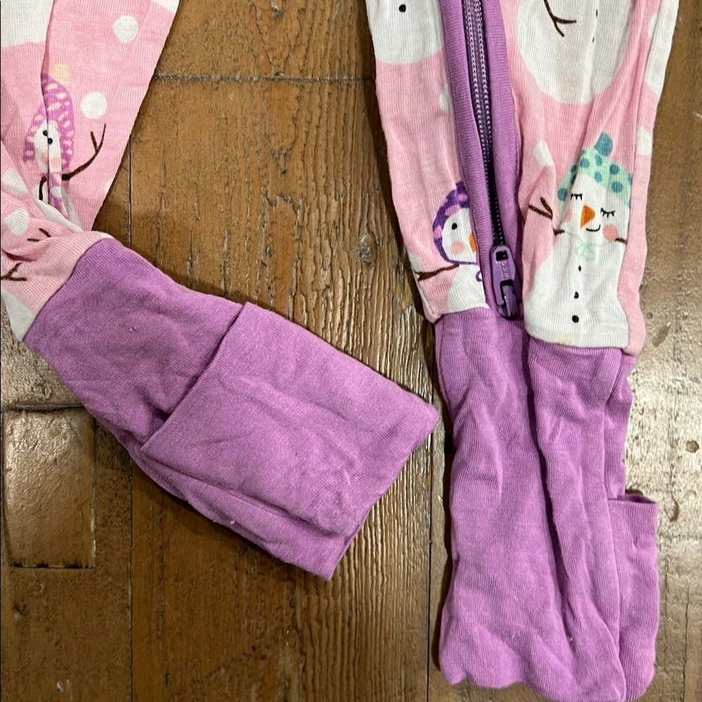 Little Sleepies Pink and Purple Snowman bamboo pajamas 6-12 months - Picture 2 of 7